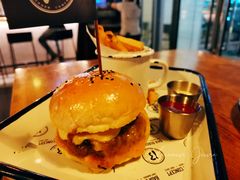 cheese&nbsp;burger-BAIA 巴亚