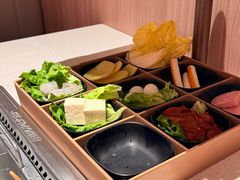 -海底捞火锅(中商百货夜宵主题店)