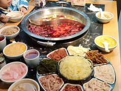 -鸿火锅(航天路店)