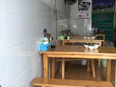 -正宗云南黑山羊米线(兴隆路店)