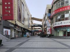 -港澳广场购物中心