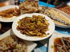 -臻鲜燕海鲜融合餐厅(金陵style店)