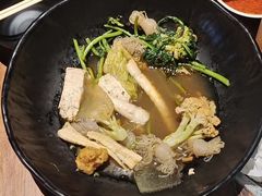 -万记麻辣烫国展总店