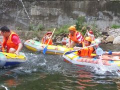 -安吉龙王山峡谷漂流