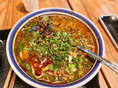 -云阿蛮云南生烫牛肉米线(奉贤路店)