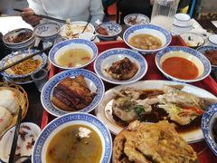 -蓝田九大碗民俗食府(蓝田店)