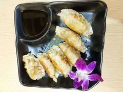 -万岁料理回转寿司(华贸店)
