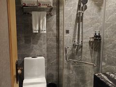 -云中漫步·足疗养生会馆(金开店)