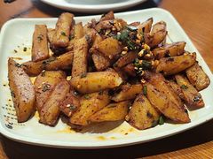 -干老庆贵州留一手烤鱼·地摊火锅(财经大学店)