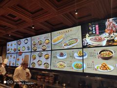 -八府香鸭·啫啫煲(华山路店)