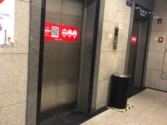 -百联又一城停车场