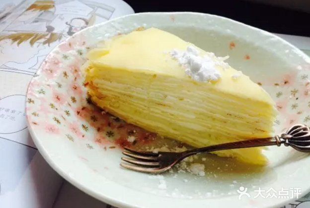 大热的榴莲千层蛋糕原来是这么做出来的