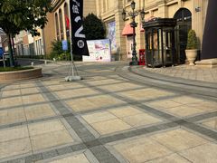 -王府井奥莱临潼小镇(临潼店)