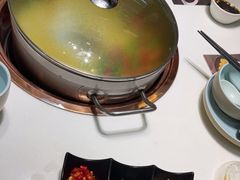 -洪氏嗨捞·猪肚鸡火锅(阳光天地店)
