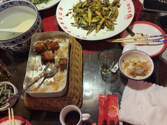 -鱼满舱·鲜活海鲜·正宗鲁菜