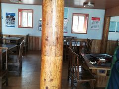 大堂-八美镇邛崃土地坡饭店