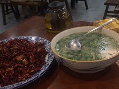 -黄桷树曹家私房菜(江与城店)