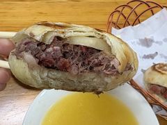 -闫家驴肉火烧(五四店)