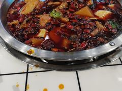 -晓彭肥肠鸡·泡椒鸡火锅(水木天地店)