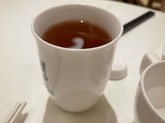 甘甜润喉的枇杷花茶-莆田餐厅PUTIEN(西安万象天地店)