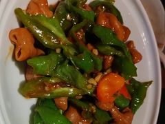-关东小磨东北菜(上海长风大悦城店)