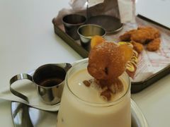 -露露家咖啡店