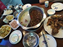 -亿诣蝎府炸酱面羊蝎子火锅(酷车小镇店)