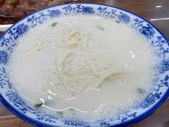 鱼汤面-雪琴面馆富安特色鱼汤面(城中花园店)