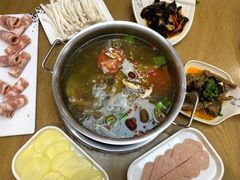 酸萝卜鸭架汤-守柴炉烤鸭(乐山万达店)