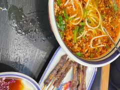 -云阿蛮云南生烫牛肉米线(奉贤路店)