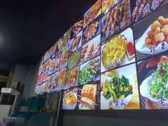 -兆辉木炭海鲜烧烤·海鲜小炒