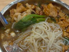 -柳州肥姨妈大骨螺蛳粉(万达中心店)