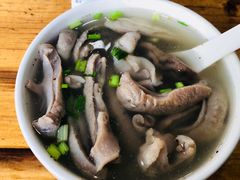 鲨鱼肚肉-江南红鱼汤(洋中花园店)