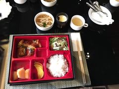 日本餐厅里的鳗鱼饭套餐-苏州吴宫泛太平洋酒店