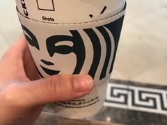 -星巴克(广州南站A18检票口楼上)