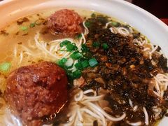 -佬钱湾仔(衣裳街店)