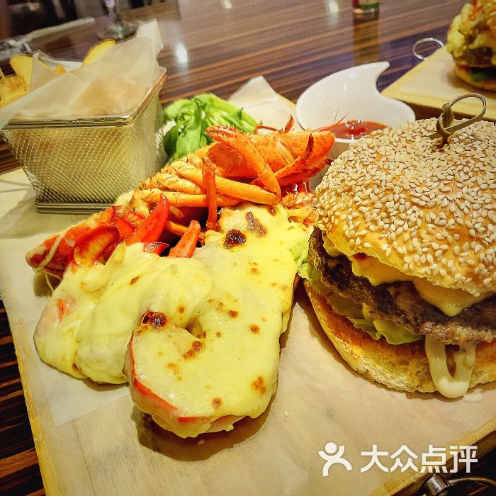 品柏乐坊lobsterburgh(皇庭店)图片 - 第1张