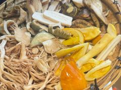 -鲜菌江湖正宗野生菌火锅