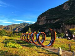 -百里峡七彩艺术小镇