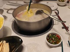 -煲王粤菜餐厅(中侨中心店)