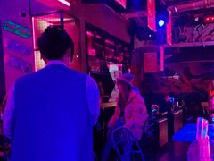 -UP嘻哈酒吧(粉巢店)