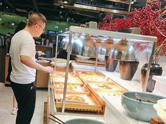 -金滏山烤肉·海鲜·火锅自助餐厅(襄阳万达店)