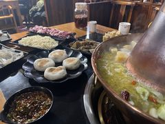 -果松木炭酸菜铜火锅·外婆参鸡汤