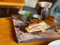 鲁本三明治-JUJU韩式烤肉·干杯小酒馆