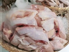 -洪氏嗨捞·猪肚鸡火锅(阳光天地店)