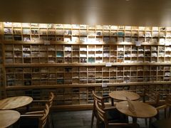 大堂-猫的天空之城概念书店(苏州诚品店)