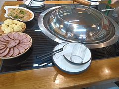 -炖四方东北铁锅炖·烧烤小龙虾(中豪国际店)