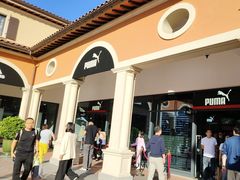 -PUMA品牌自营折扣店(天津佛罗伦萨小镇奥莱店)