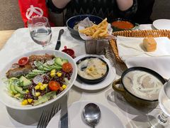 鸡肉牛油果藜麦沙拉（5月上新）-西堤牛排(南京龙江店)