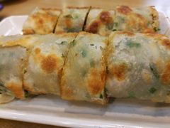 葱饼卷牛肉-台北楚楚园馅饼粥(虹桥南丰城店)